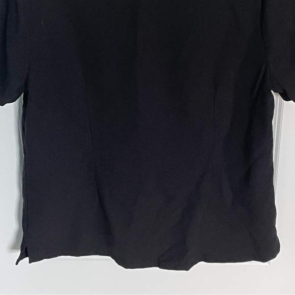 Figs Black Casma Three-Pocket Medical Scrub Top - 47316 - Picture 13 of 15